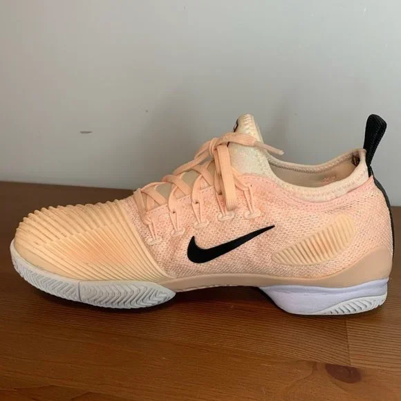 Women's  Tennis Nike Air Zoom Ultra React HC in Peach Size 8.5 - Picture 5 of 10